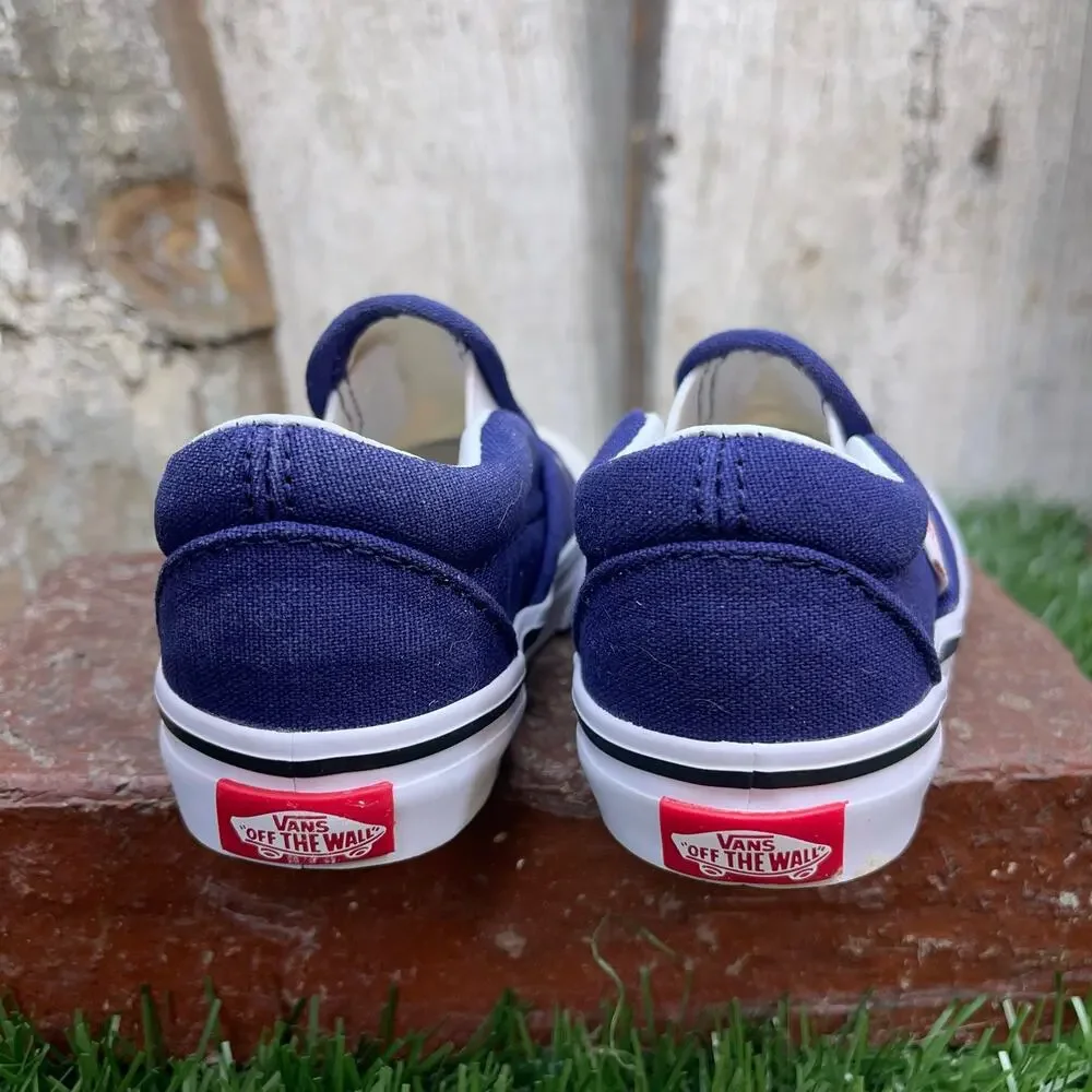 VANS Charlie Brown Snoopy Christmas Slip Ons Toddler 4.5